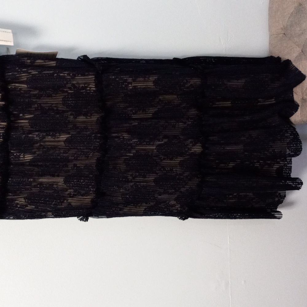 Dress - Picture 3 of 8